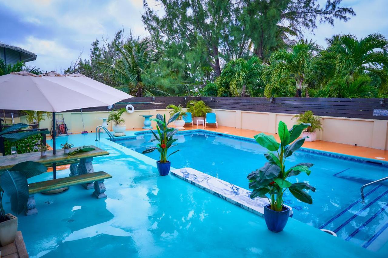 Hidden Gem Barbados Bed & Breakfast Christ Church Dış mekan fotoğraf